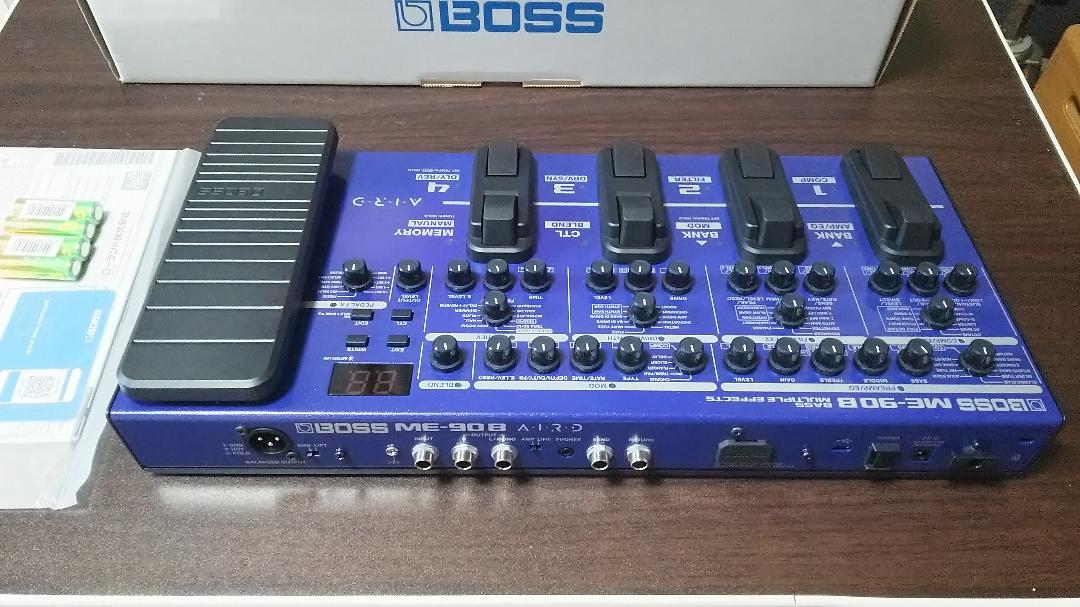 新品 BOSS ME-90B Bass Multiple Effects