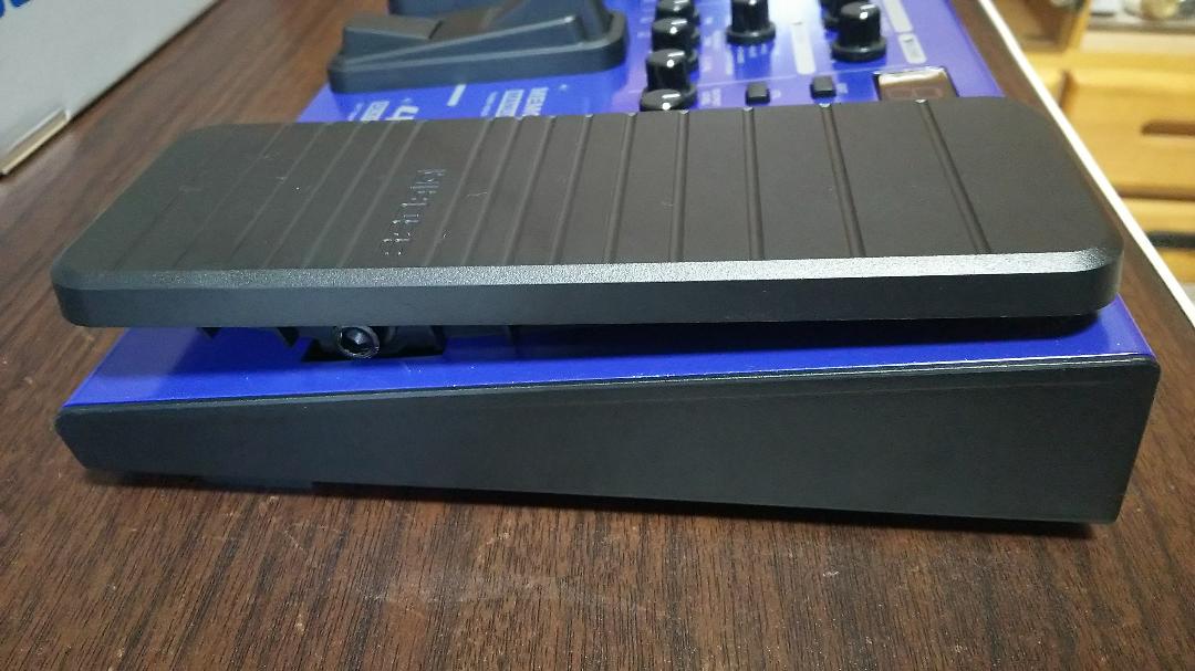 新品 BOSS ME-90B Bass Multiple Effects