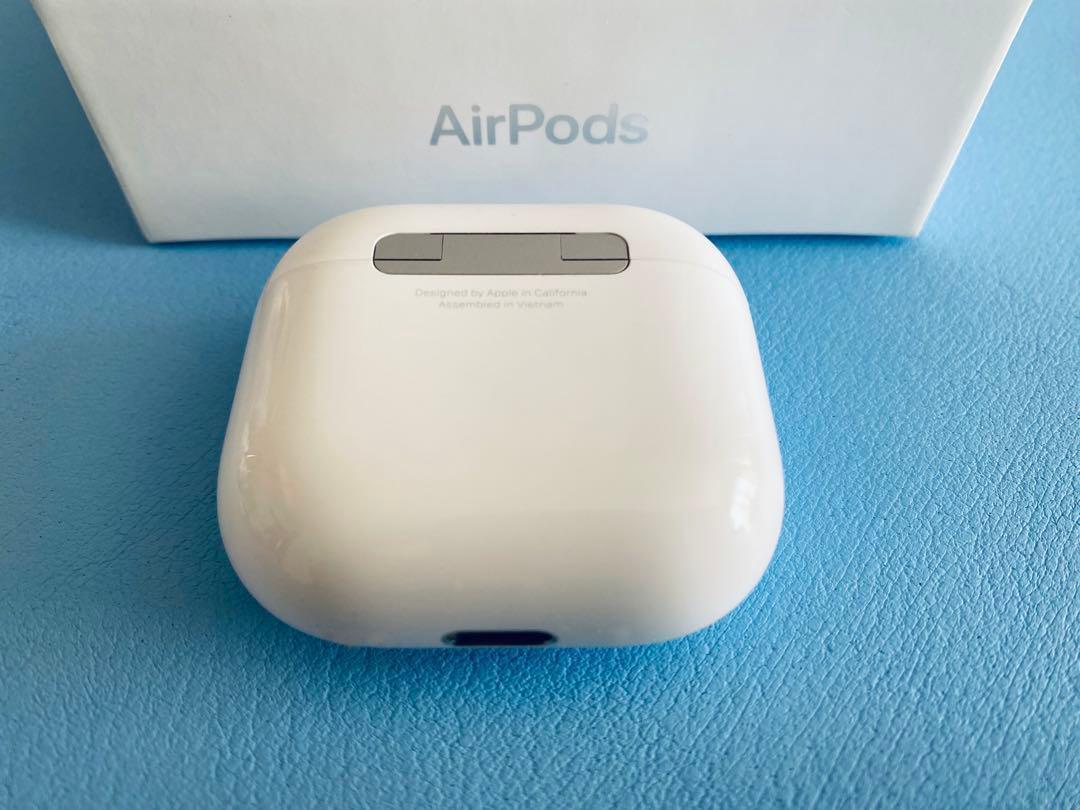 ★Apple純正品・新品★充電ケース(A3058)のみ★AirPods 第4世代 Air Pods 第4世代 充電ケース イヤホンケース A3058 ANC非対応
