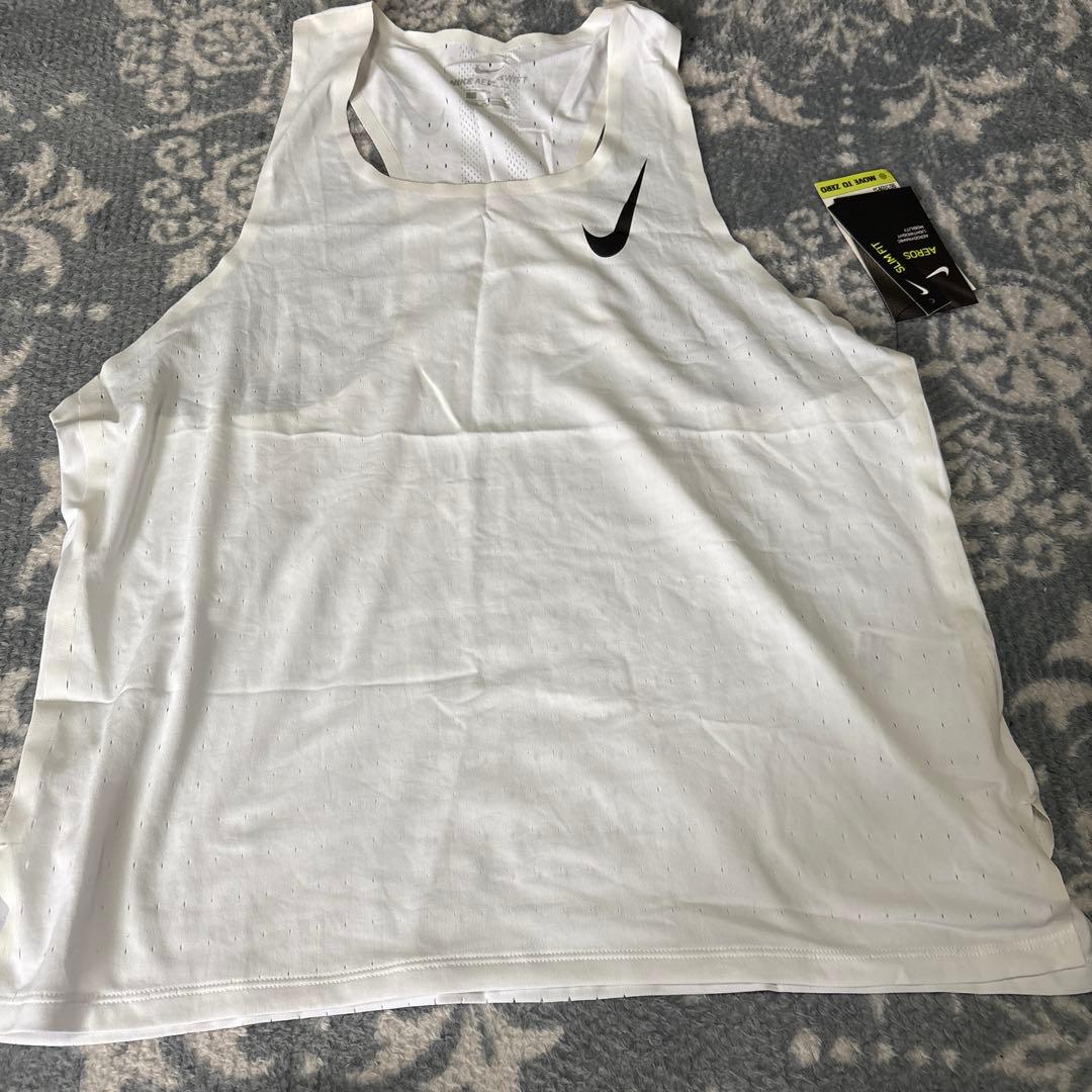 UNDER ARMOUR .ナイキ　　トレーニング ノースリーブ LG ホワイト