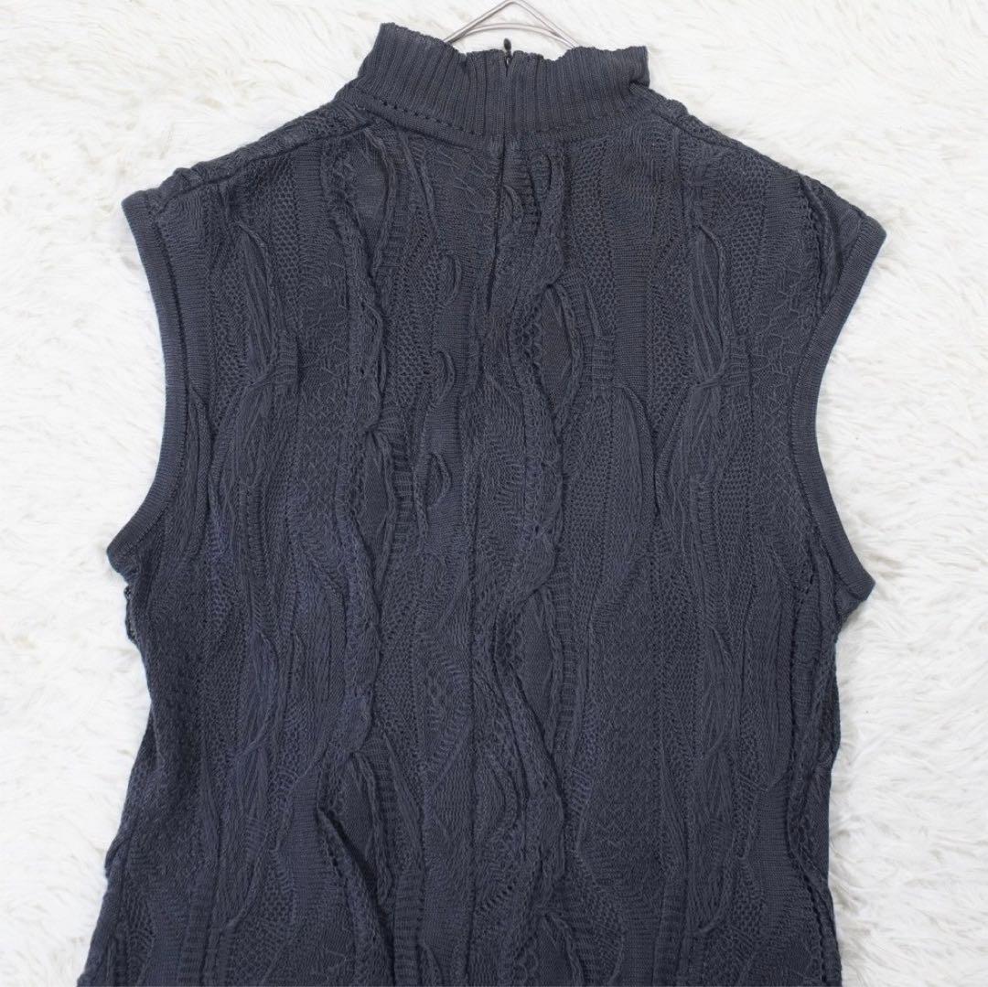 ダークグレー ケーブルニット ノースリーブ
