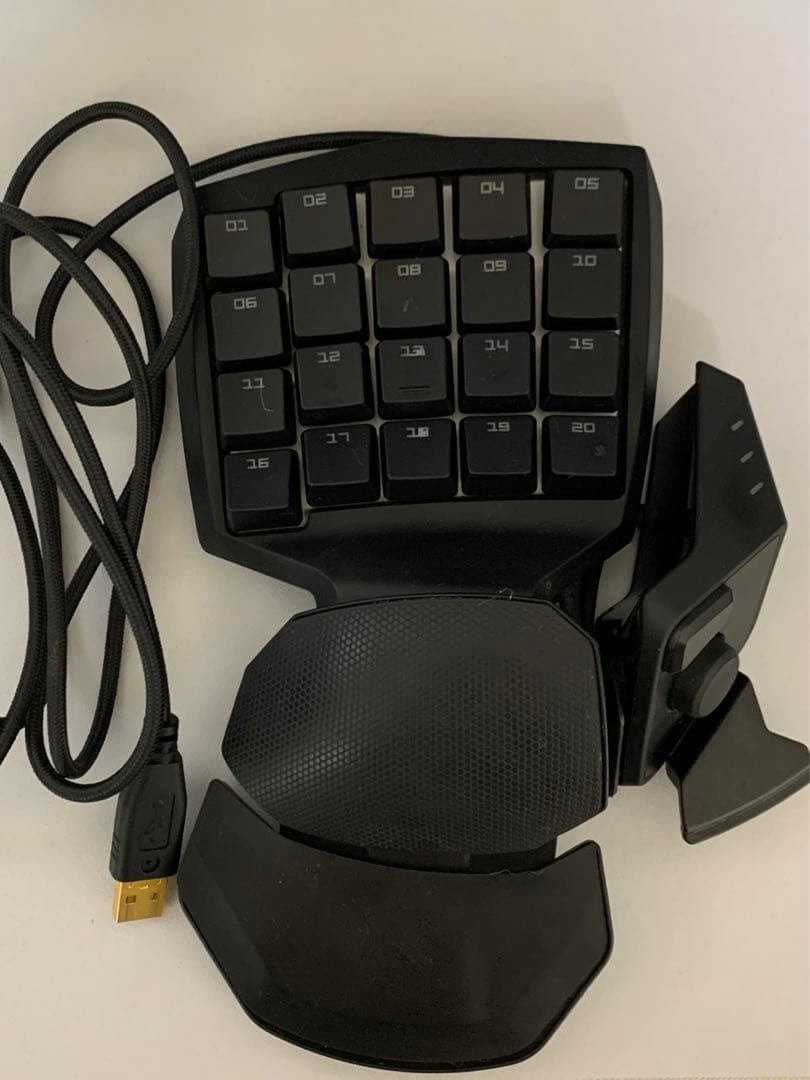 Razer Orbweaver Chroma 左手デバイス | tspea.org