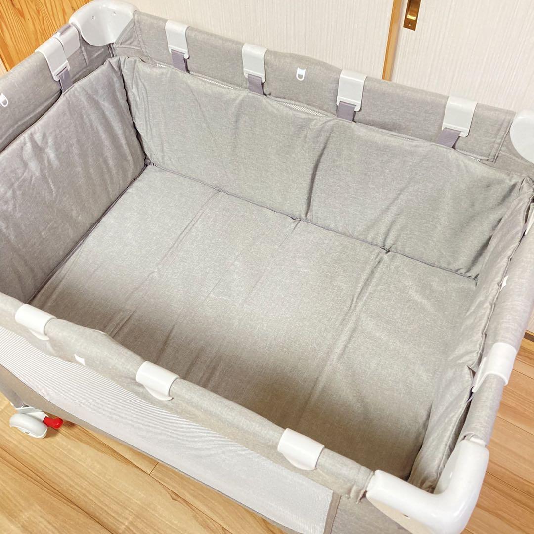美品 KATOJI ポータブルベビーベッド おむつ替えテーブル付