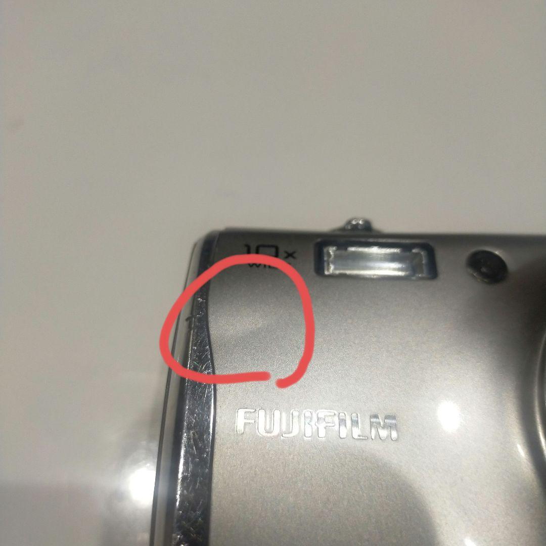 動作確認済Fujifilm FinePix F70EXR デジカメ シルバー