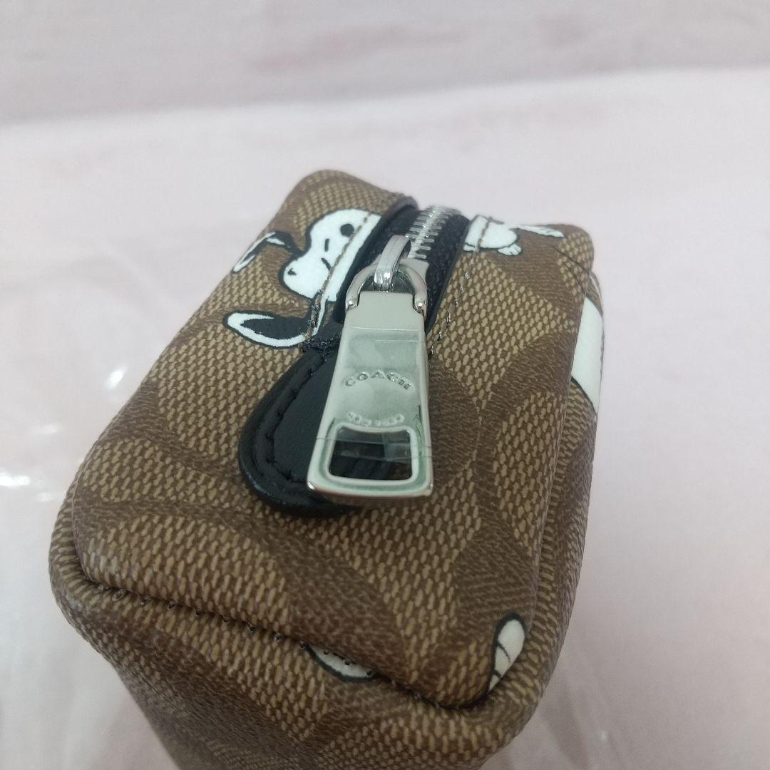お取り置き中☆(新品)コーチ × ピーナッツ コラボポーチ
