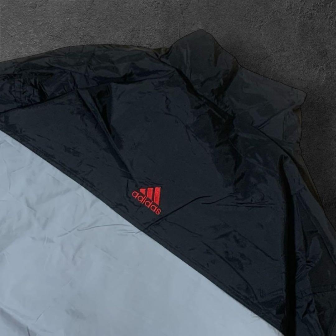 2001年製adidas古着ナイロンジャケット刺繍ロゴ切り返しシティコーデR51
