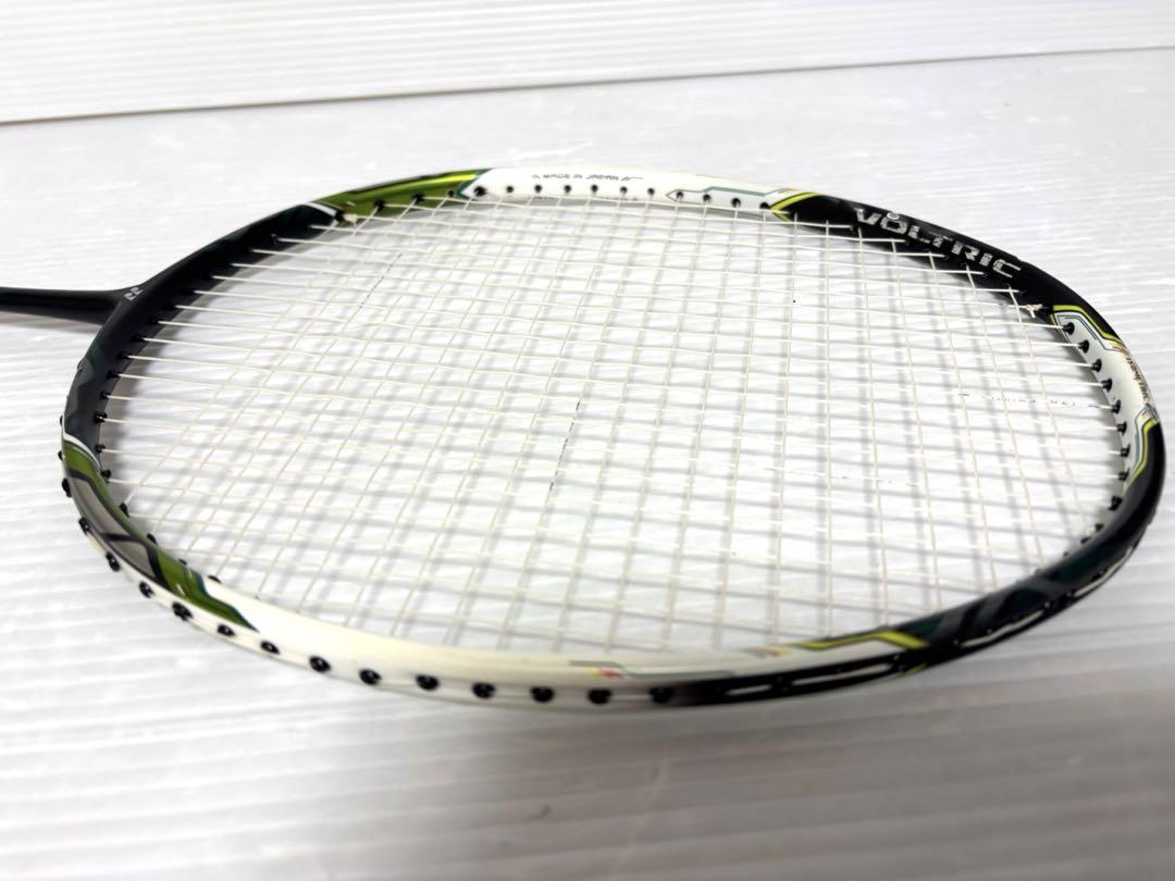 バドミントンラケット　YONEX ボルトリックZフォース　voltric