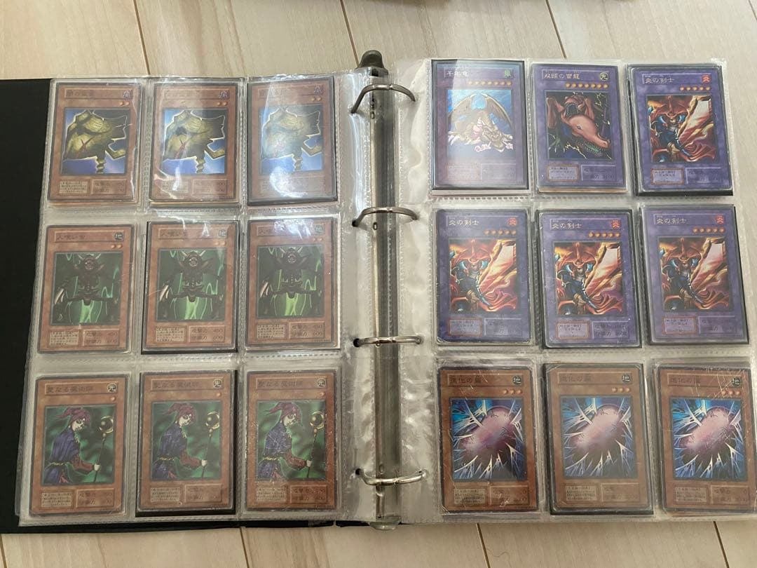遊戯王　初期&２期のみ　スーパーレア以上1300枚以上　引退品