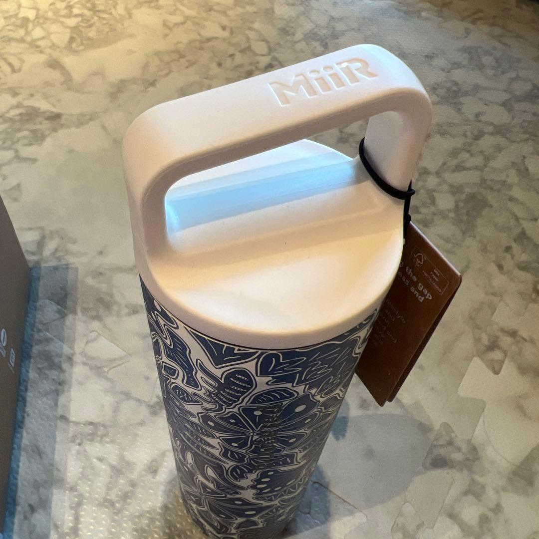 【新品】patagoniaパタゴニア MiiR タンブラー　ハワイ限定　花柄