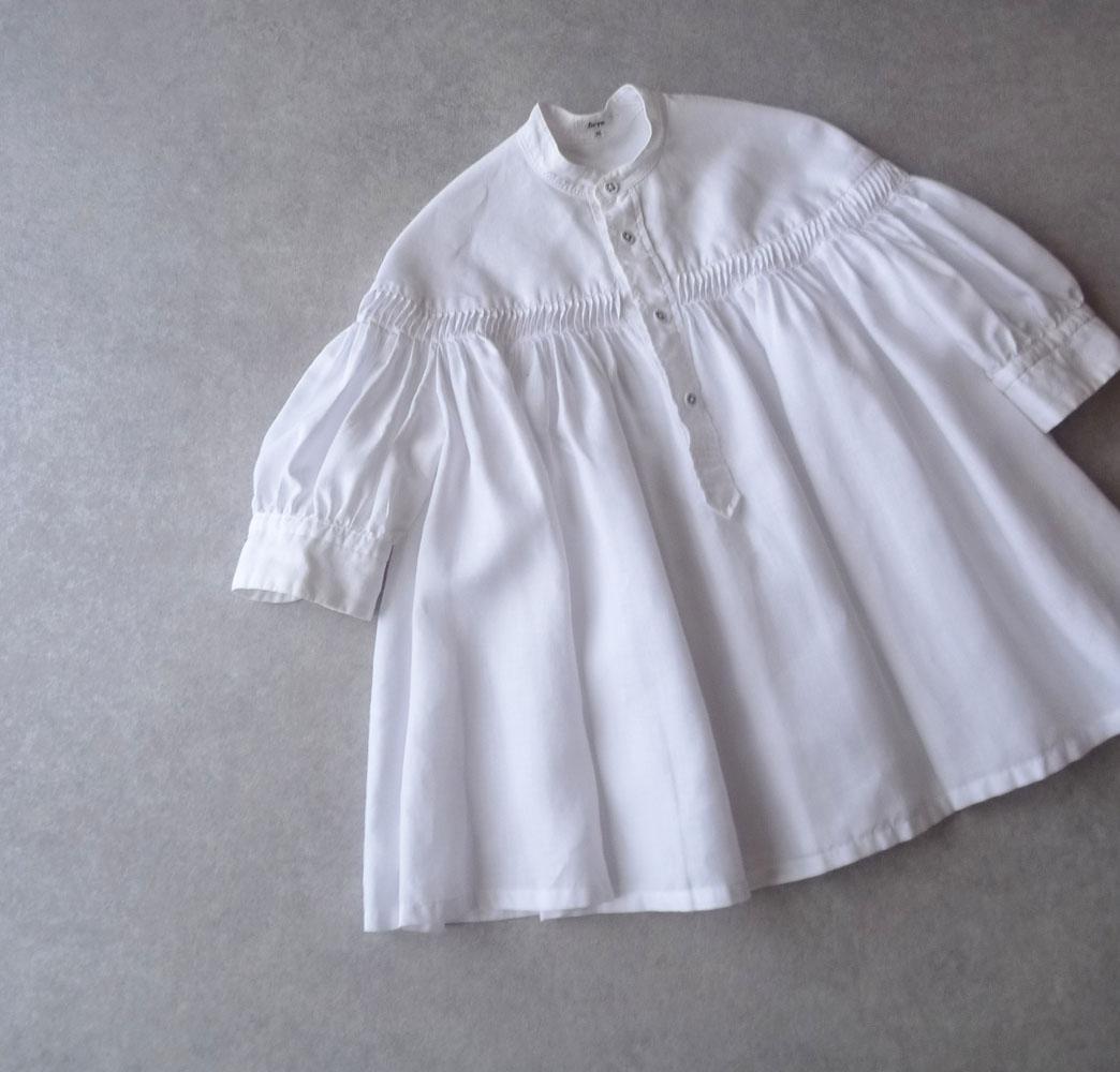 美品 Scye（サイ）4万円 リネン100%のタックブラウス シャツ B313