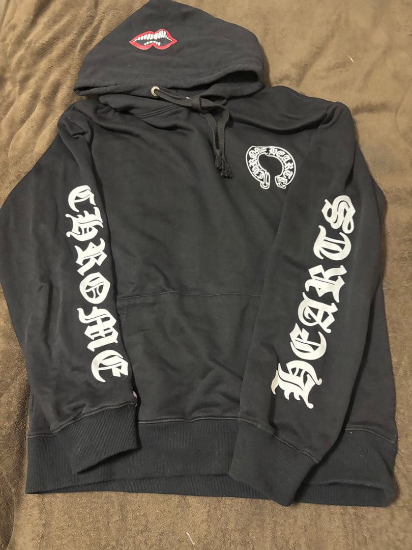 クロムハーツパーカー