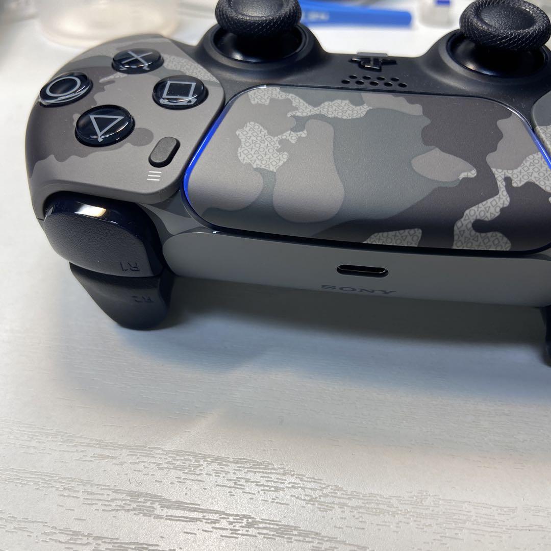 PS5 DualSense ワイヤレスコントローラー グレー カモフラージュ