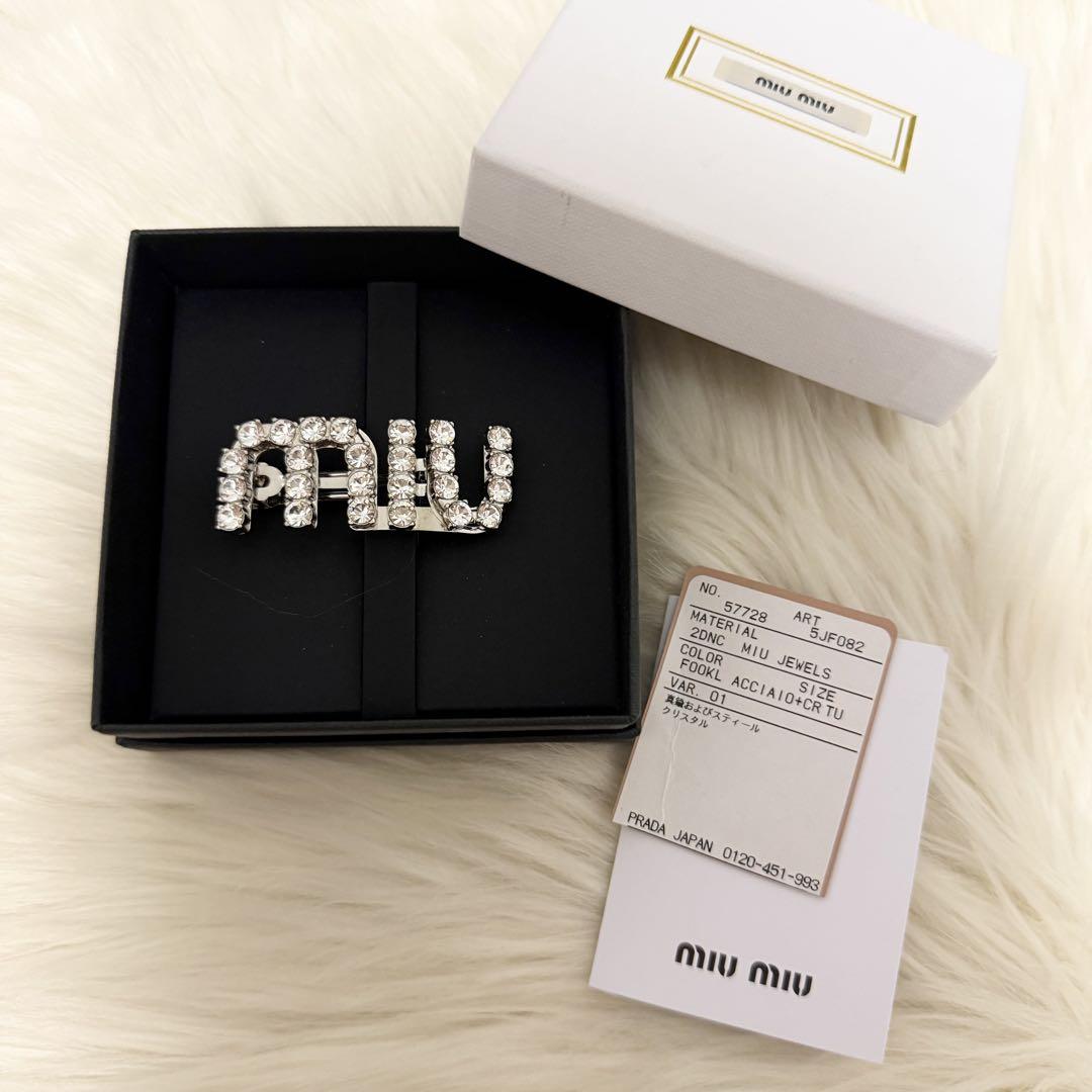 miu miu ヘアクリップ 新品未使用 MIUMIU クリスタルヘアクリップ - メルカリ