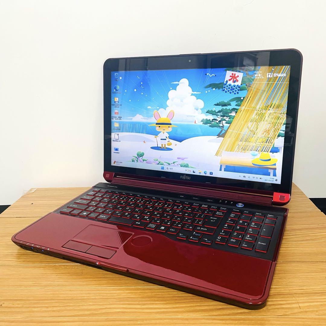 富士通 i7/SSDレッドノートPCメモリ8ギガwin11 オフィスブルーレイ