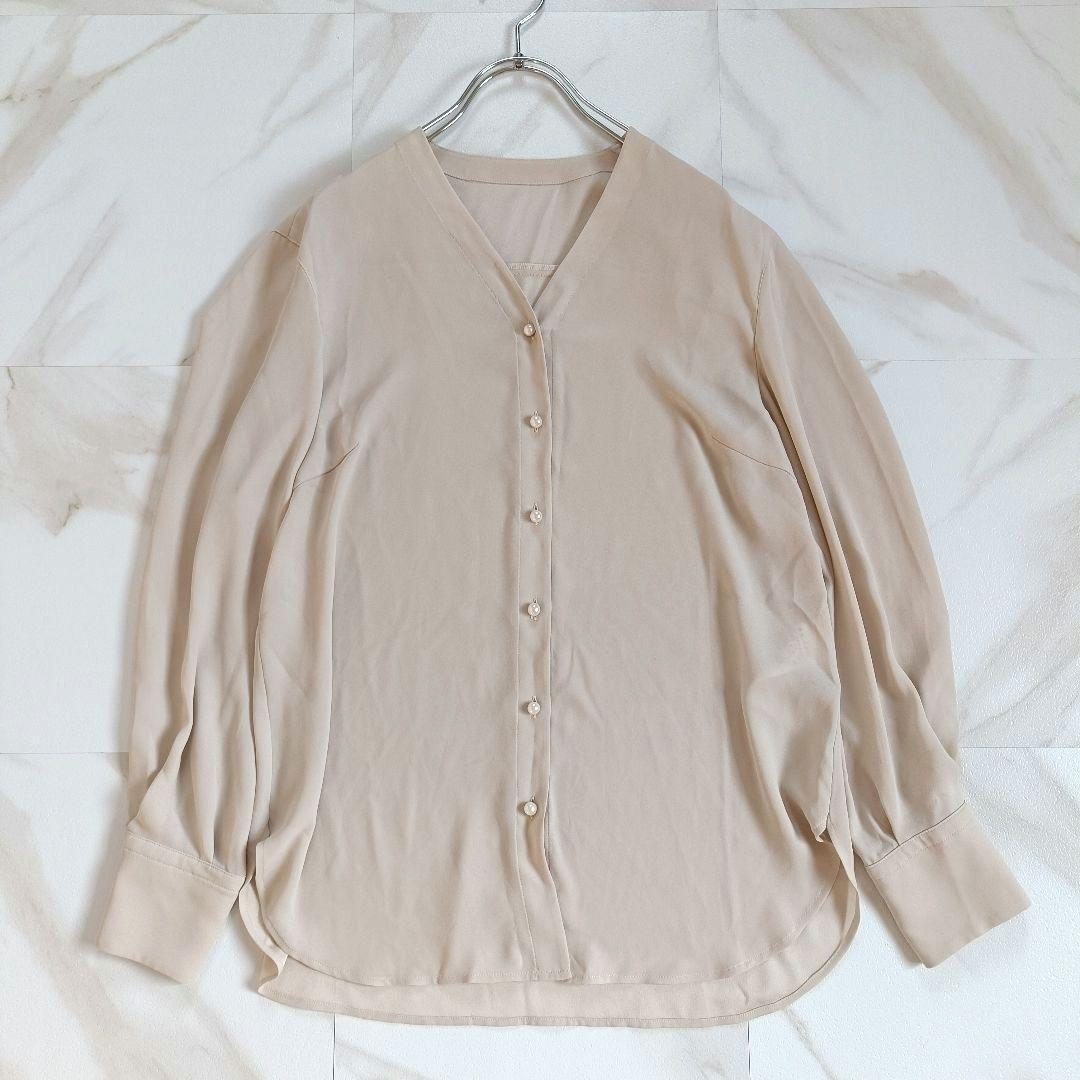 【美品✨️】23区 パールボタンとろみブラウス 近年モデル ベージュ