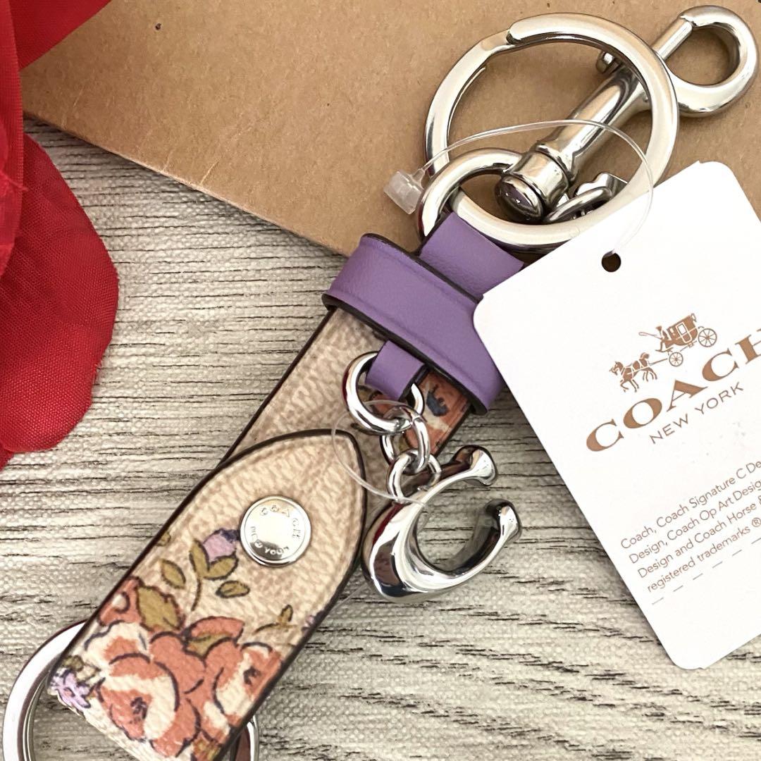 《新品》COACH コーチ　花柄　トリガースナップ　キーリング　キーケース