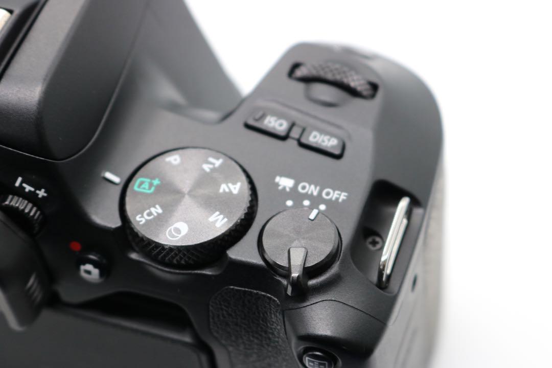 Canon EOS