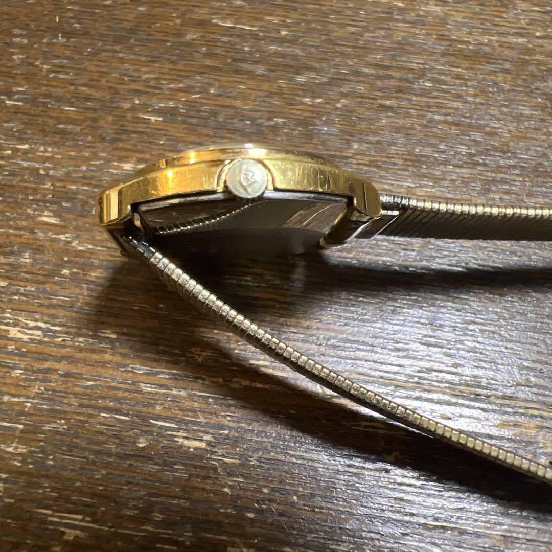 MOVADO ゴールド 手巻き時計