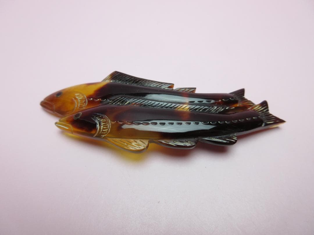 本鼈甲 鮎 帯留 あゆ 本べっ甲 帯止め 61029