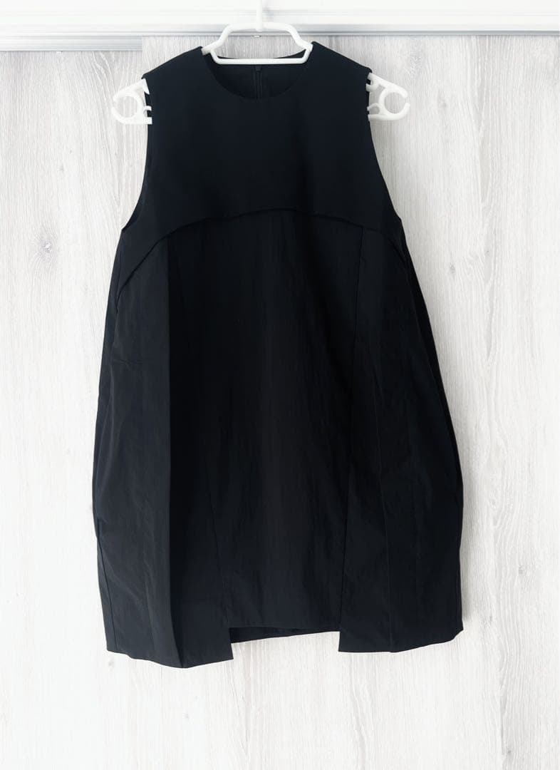 UN3D. COCOON ARCH TOP