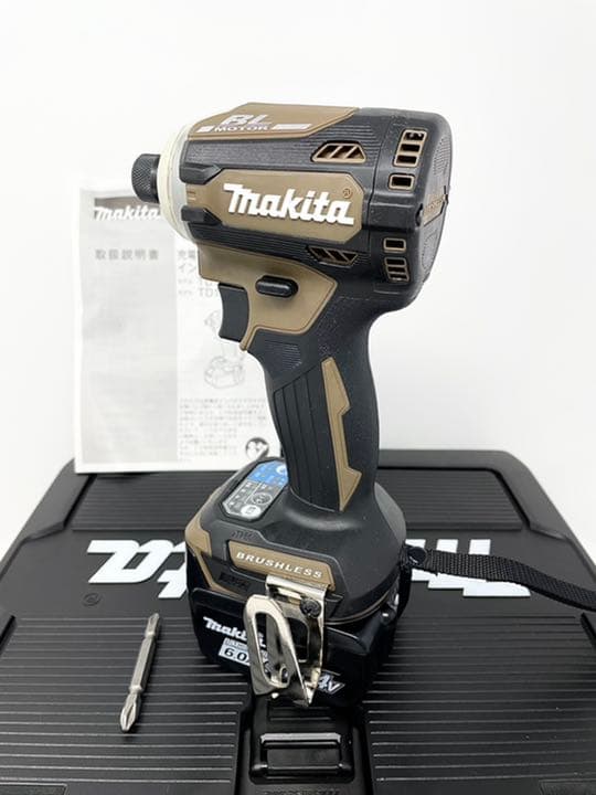 マキタTD161Dインパクトドライバ BL1460B 14.4v、専用ケース付