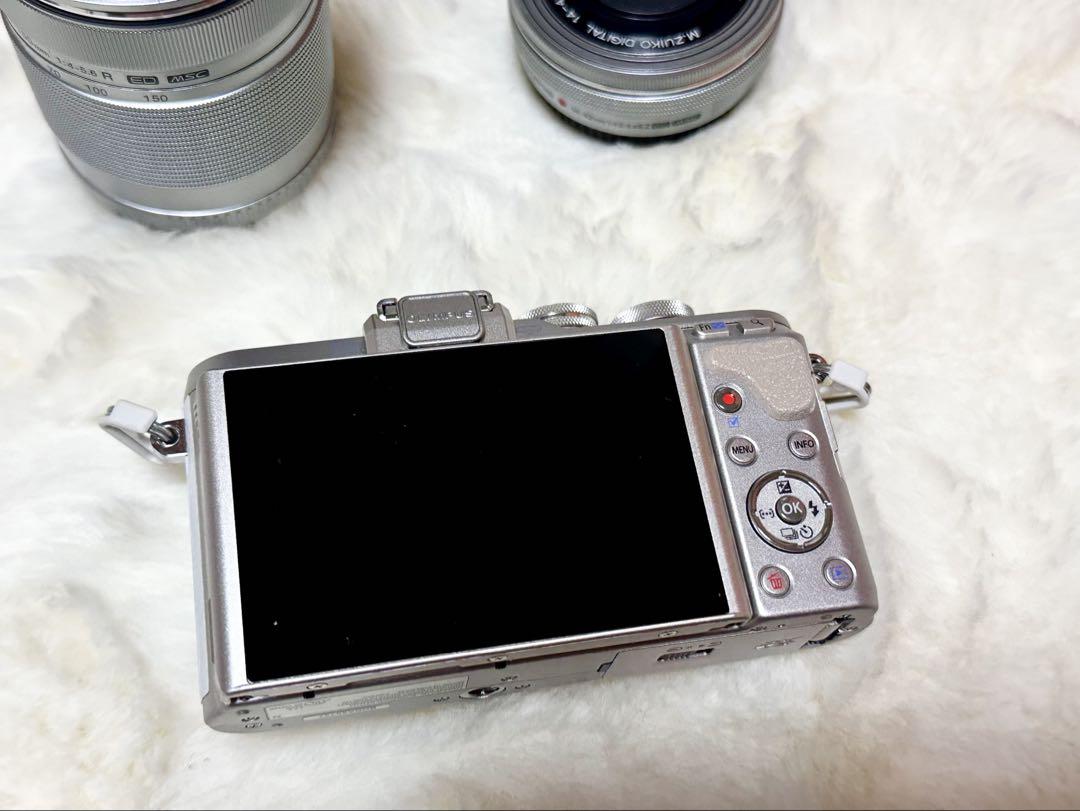 OLYMPUS PEN E-PL8 ホワイト ミラーレス一眼 レンズ2本セット