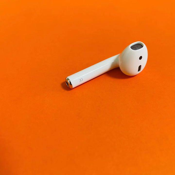 新作入荷2022 エアーポッズ 第二世代 右耳 純正品 WnOm9-m85717915679 AirPods airpods 右耳のみ 爆買い限定SALE