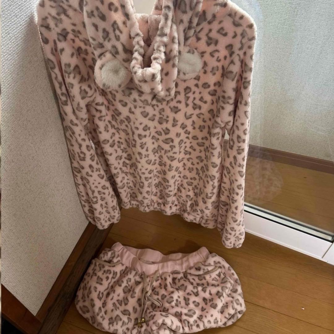 L3 TRALALA トゥララ　もこもこセットアップ　クマ耳　ヒョウ柄