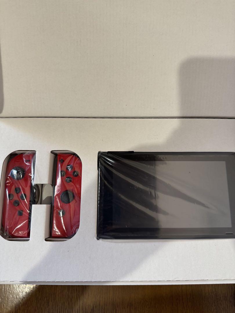 NINTENDO SWITCH 本体