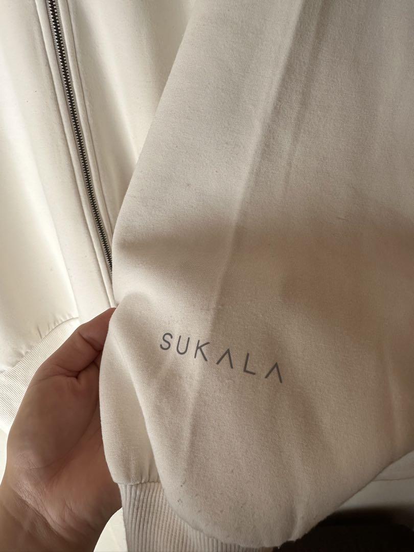 SUKALA ダブルエアーzipフーディー　フリーサイズ