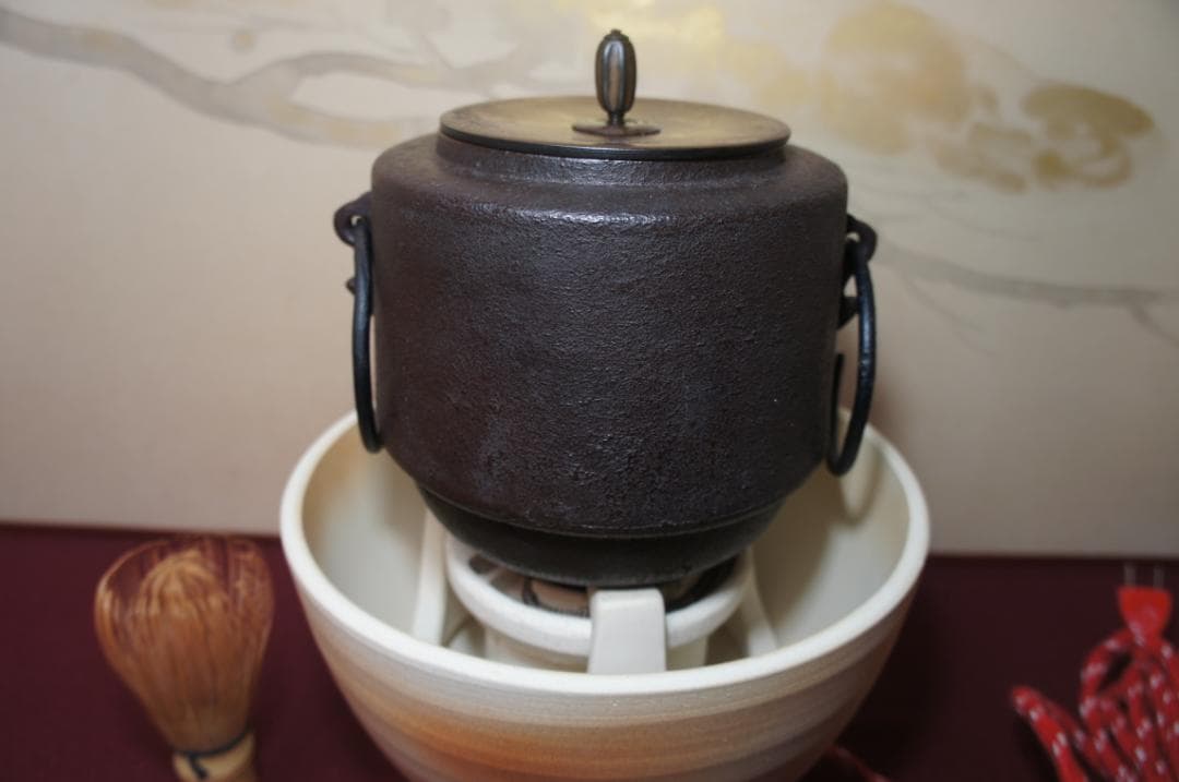 ☆瓶掛け 手あぶり卓上火鉢 茶釜 釜鐶 電熱器 送料込み ☆瓶掛け 手あぶり卓上火鉢 茶釜 釜鐶 電熱器 送料込み