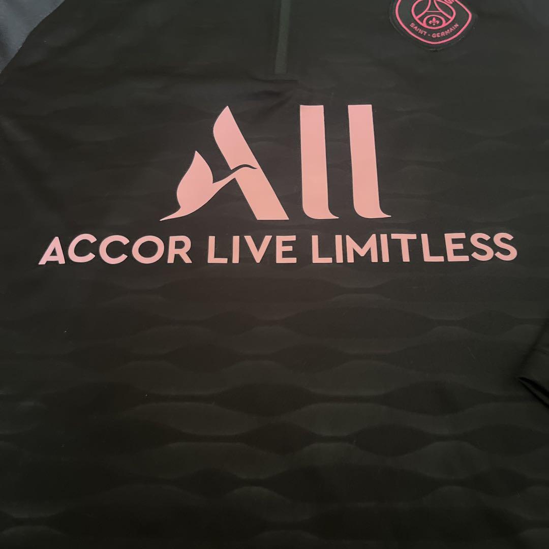 美品☆PARIS SAINT-GERMAIN トレーニングウェアMサイズ