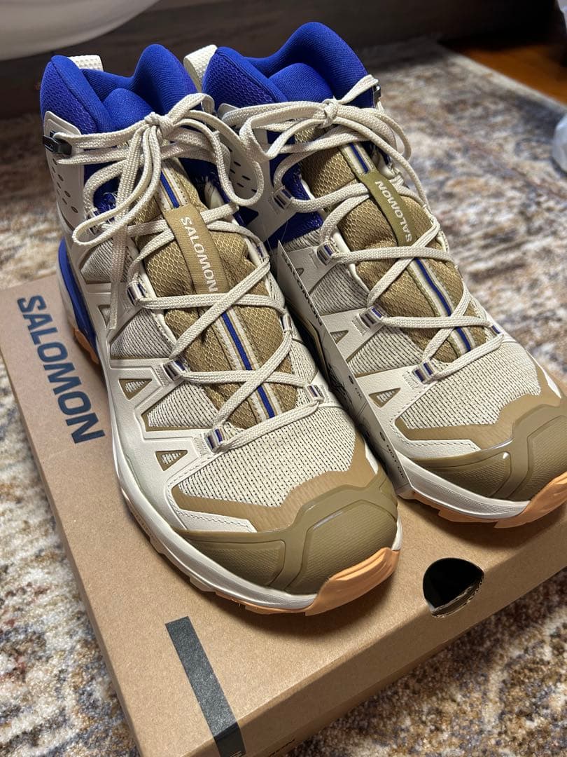 SALOMON トレッキングシューズ ベージュ ブルー26.5