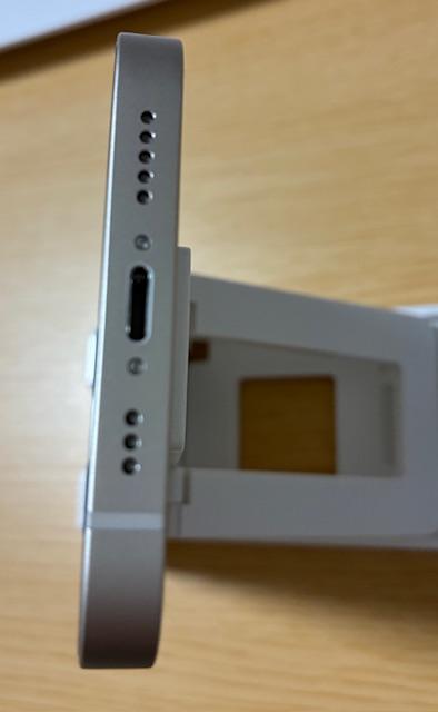 iPhone 13 スターライト128GB ほぼ新品