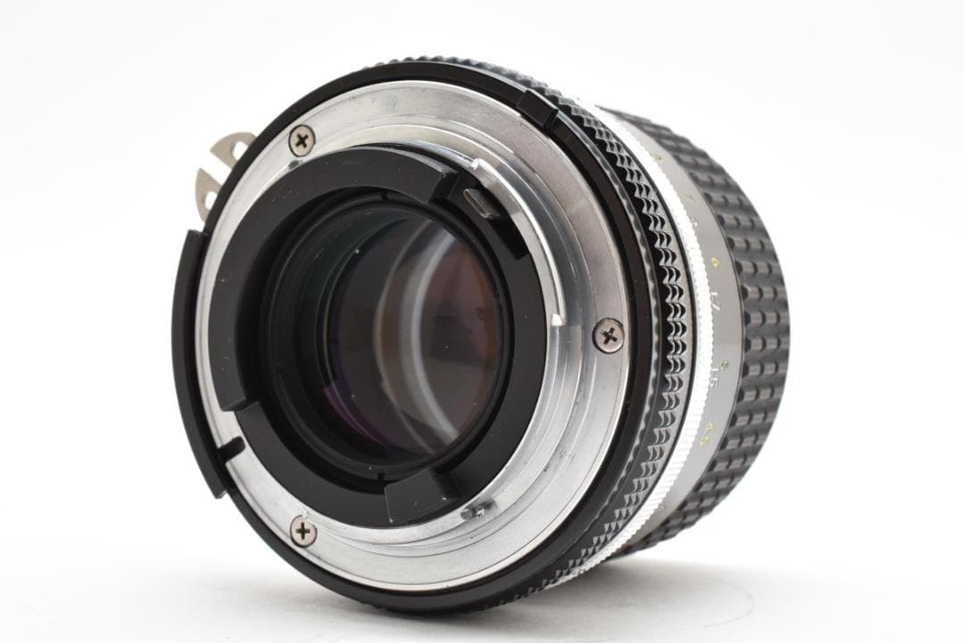 Nikon Ai NIKKOR 85mm f2 レンズ #4401 Nikon Ai NIKKOR 85mm f2 レンズ #4401