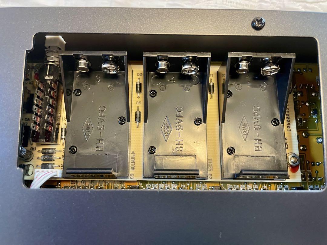 ベリンガー アナログミキサー 10ch XENYX 1002B ACアダプター付 ベリンガー アナログミキサー 10ch XENYX 1002B ACアダプター付