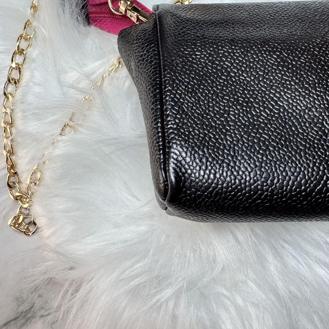 CHANEL シャネル　キャビアスキン　レザー　ブラック　ポーチ