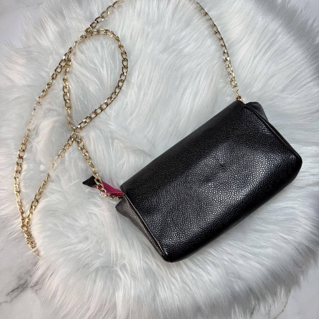 CHANEL シャネル　キャビアスキン　レザー　ブラック　ポーチ