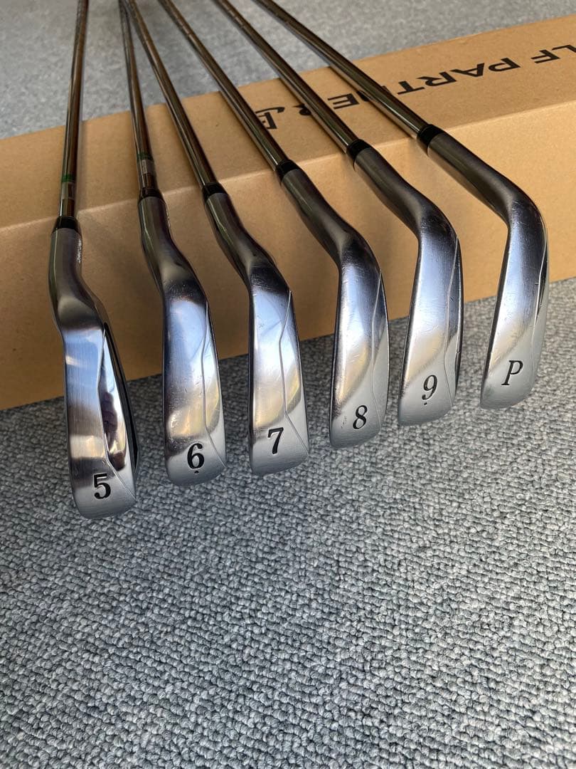 ブリジストン  PHYZ アイアンセット 5-P
