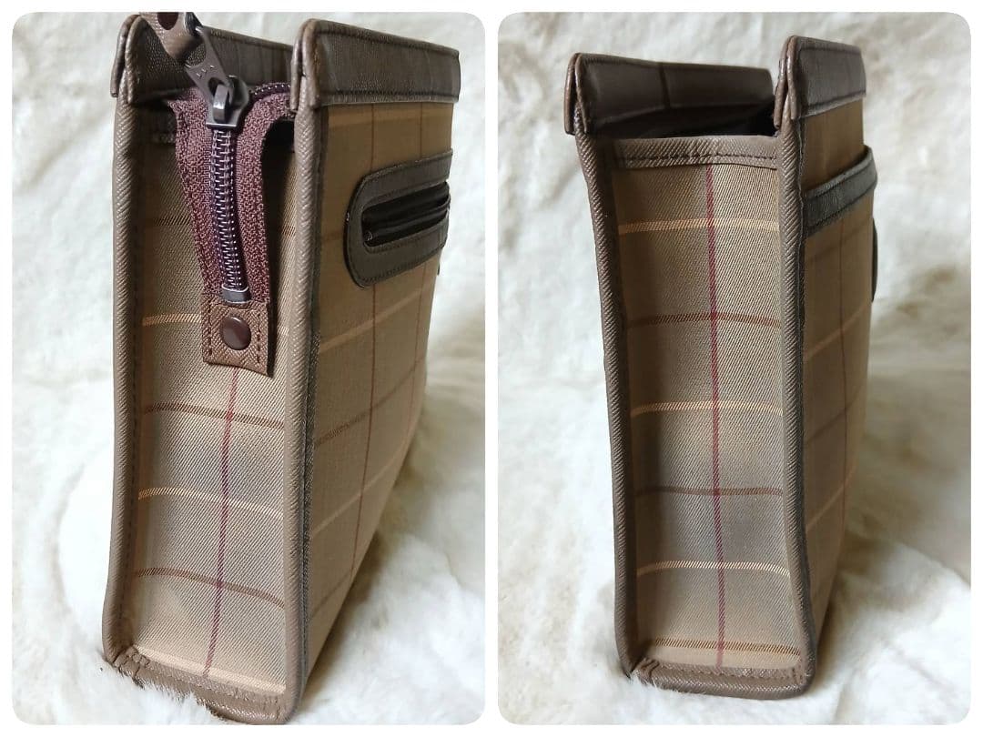 BURBERRY クラッチバッグ
