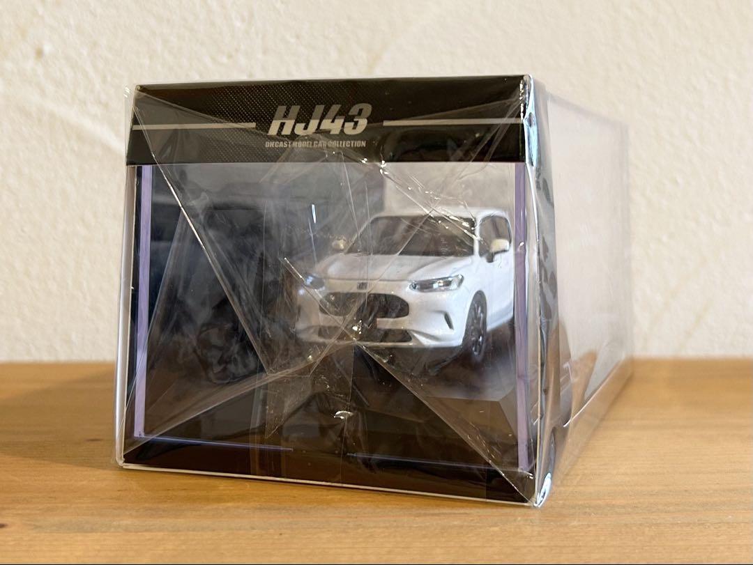 ホンダ ZR-V e:HEV 1/43 プラチナホワイト・パール ミニカー