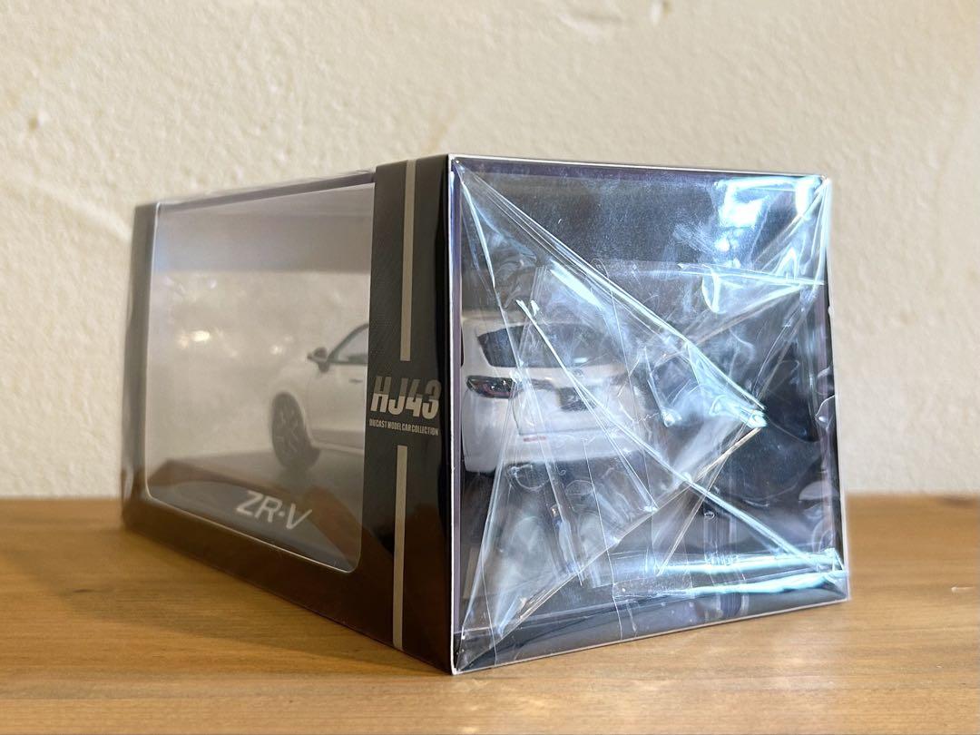 ホンダ ZR-V e:HEV 1/43 プラチナホワイト・パール ミニカー