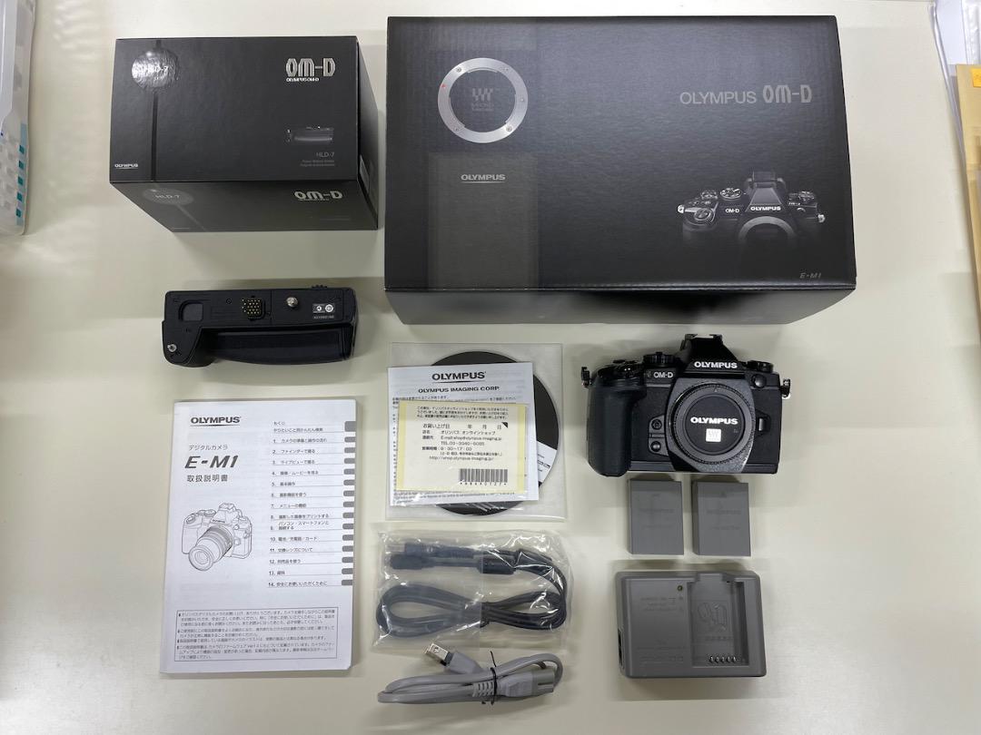 数量限定SALE E-M1 OM-D OLYMPUS mark 本体バッテリー2個 Ⅱ デジタルカメラ