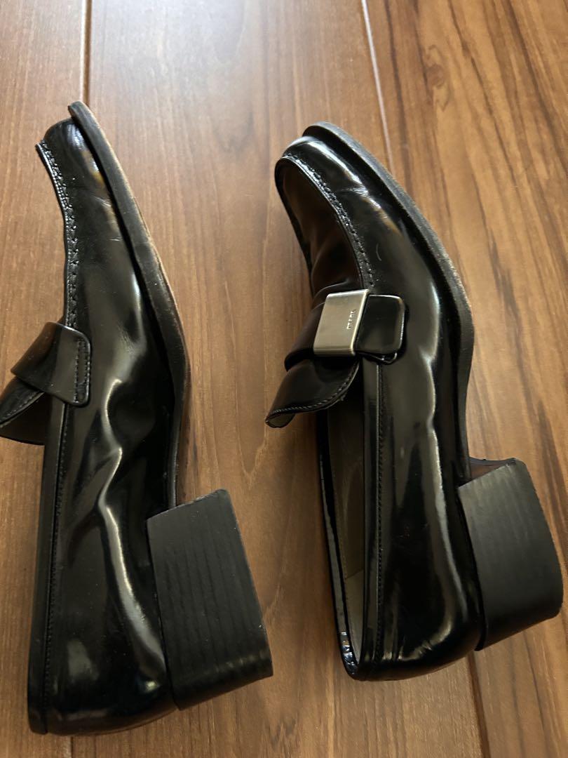 PRADA ローファー