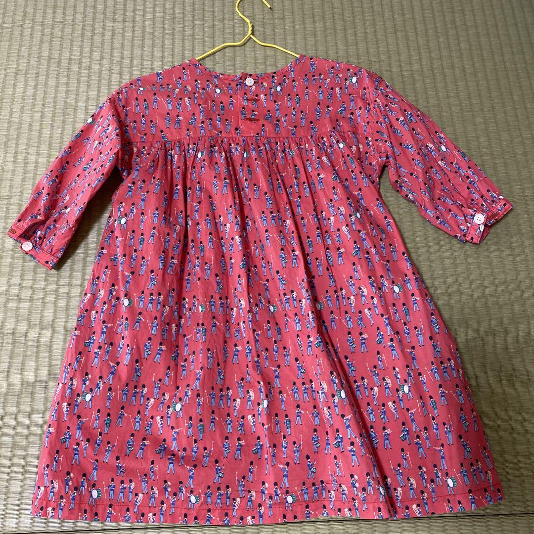 みなとのてんらんかい　ワンピース　サイズM(100cm〜110cm)