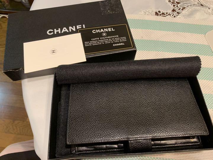美品 シャネル キャビアスキン 長財布