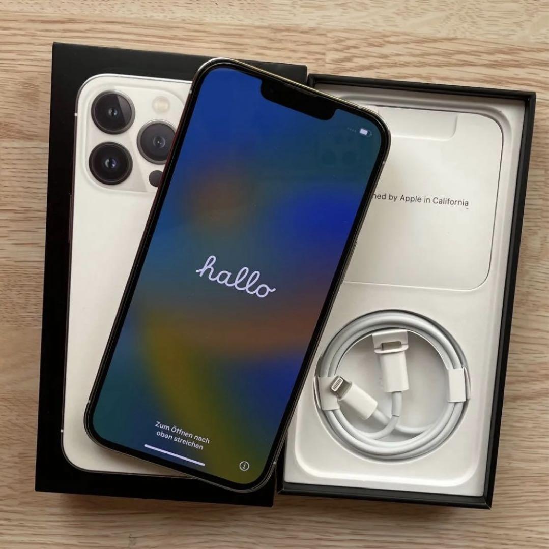 超美品/ iPhone 13 Pro 256GB シルバー(BT100)