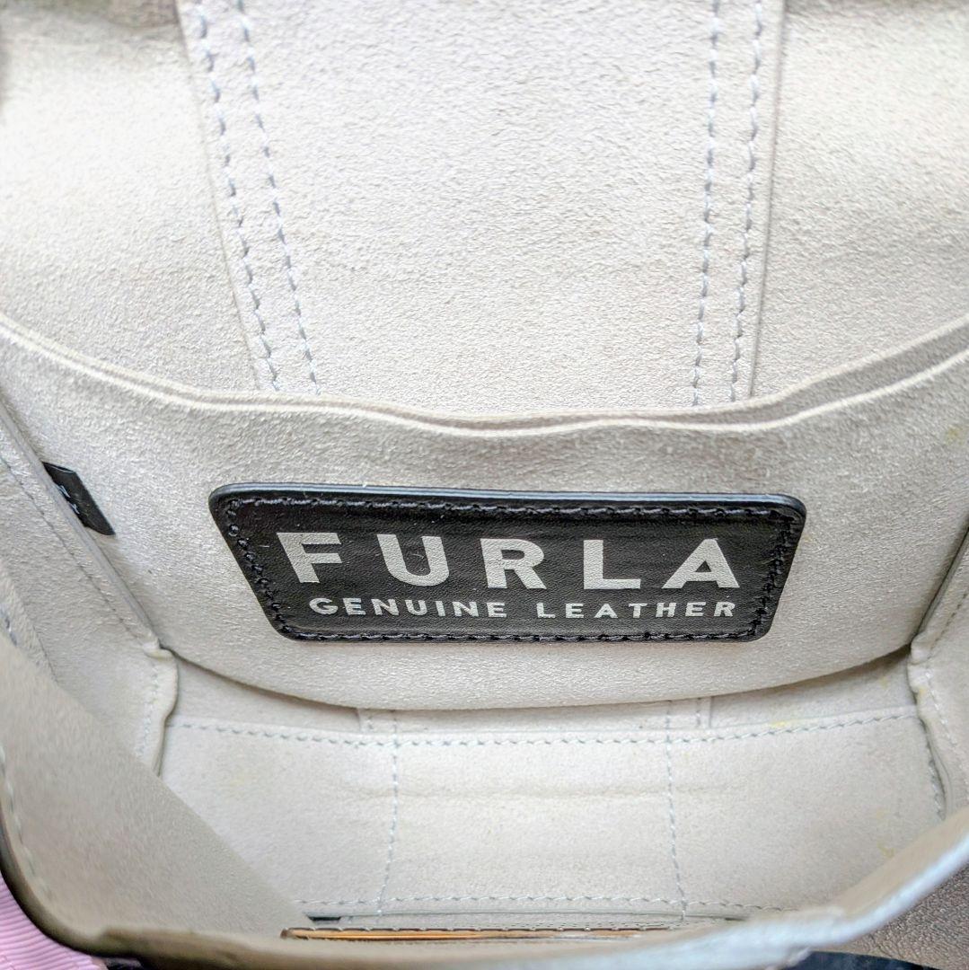 FURLA シルバー ショルダーバッグ FURLA シルバー ショルダーバッグ