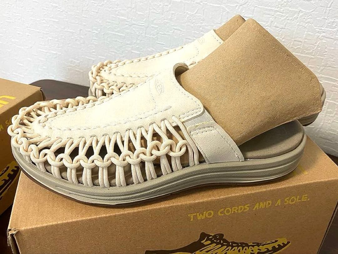 ★サマーセール★「新品 未使用 箱無 送料込」KEEN UNEEKⅡ SLIDE