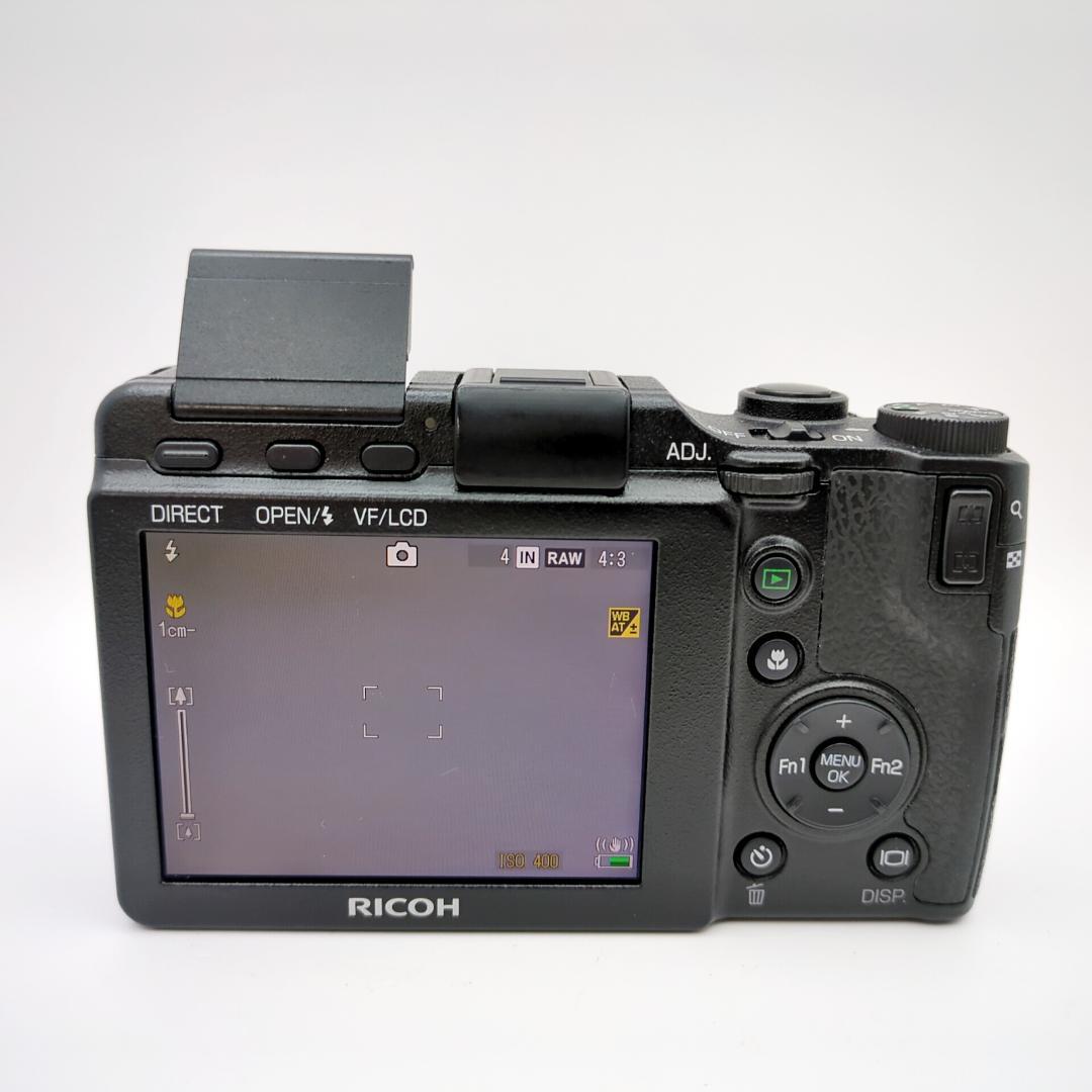 RICOH GXR S10 キット コンパクトデジタルカメラ バッテリー2個付 RICOH GXR S10 キット コンパクトデジタルカメラ バッテリー2個